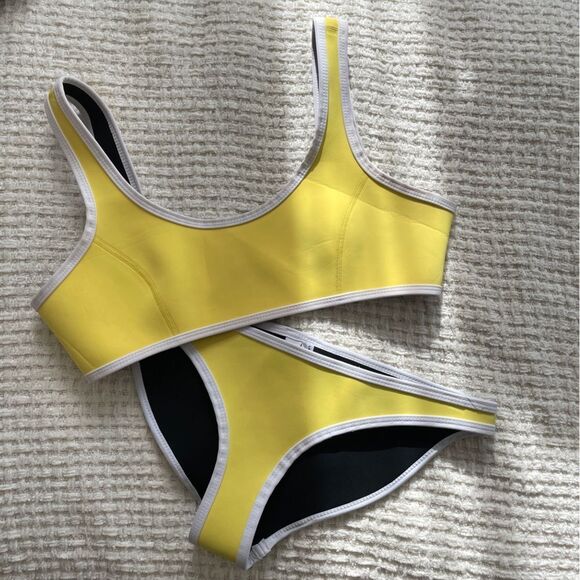 Hoaka Swimwear yellow‎ bikini  with contrast white trim L - Picture 10 of 10